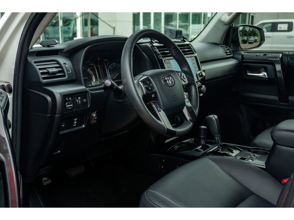 Used 2021 Toyota 4Runner Venture w/ Moonroof Package AWD/4WD image 11