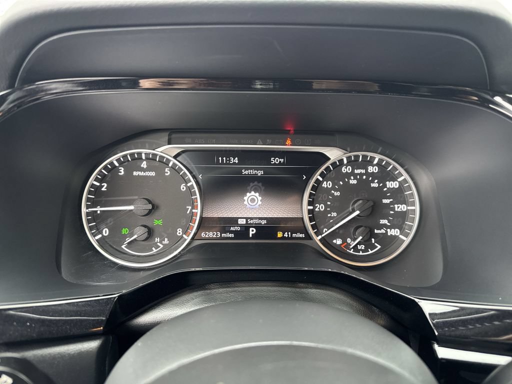 Used 2022 Nissan Pathfinder SL w/ SL Black Package AWD/4WD image 16