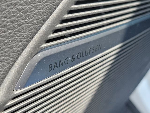 New 2025 Audi Q8 Premium Plus image 23