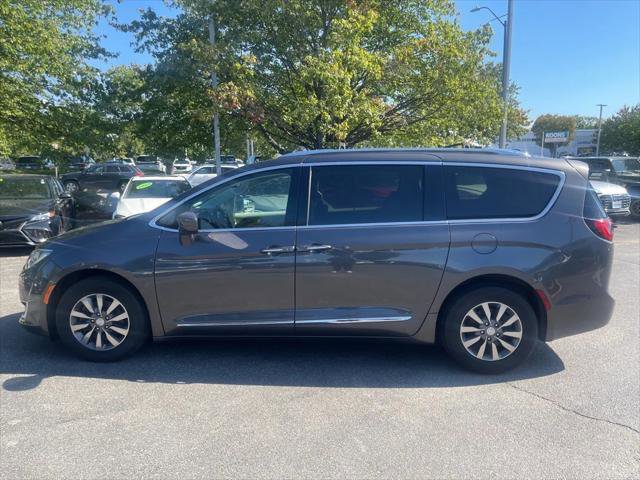 Certified 2020 Chrysler Pacifica Touring-L Plus image 2