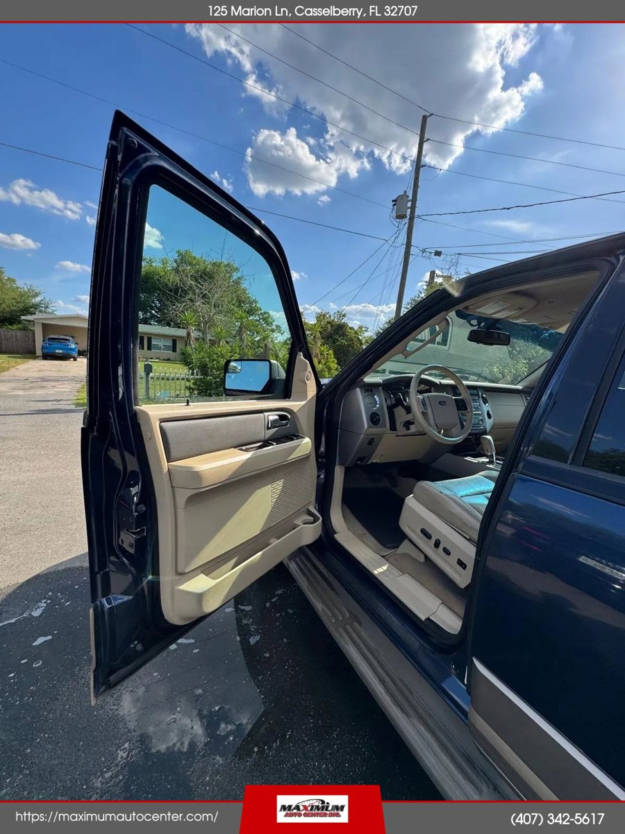 Used 2013 Ford Expedition XLT RWD image 4