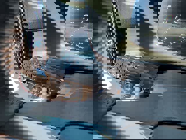 Used 2021 Volvo XC40 T5 Momentum w/ Protection Package Premier image 26