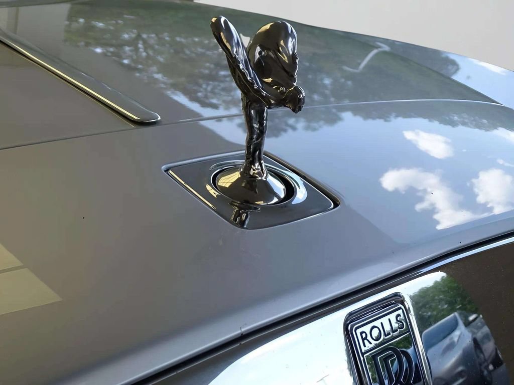 Used 2014 Rolls-Royce Wraith RWD image 20