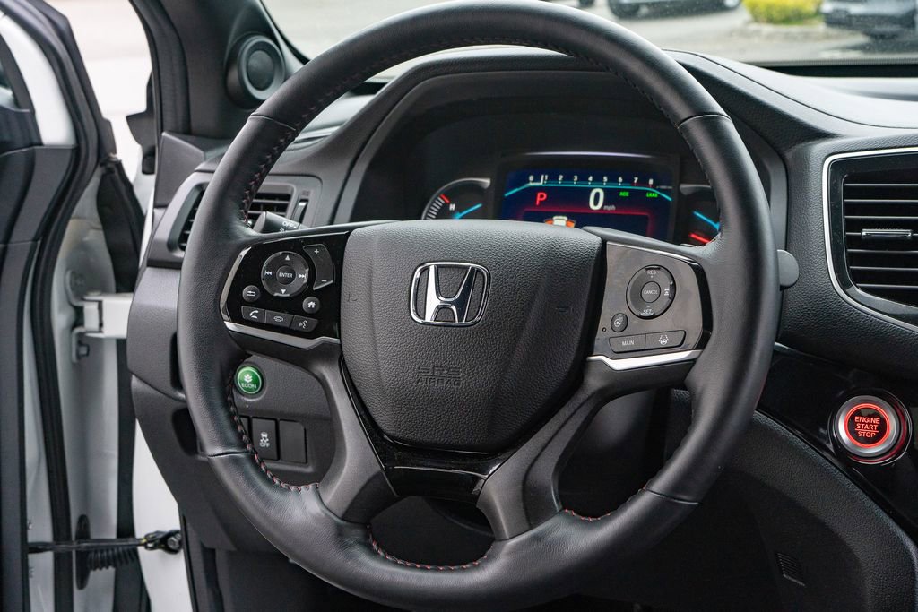 Certified 2022 Honda Pilot Black Edition image 29