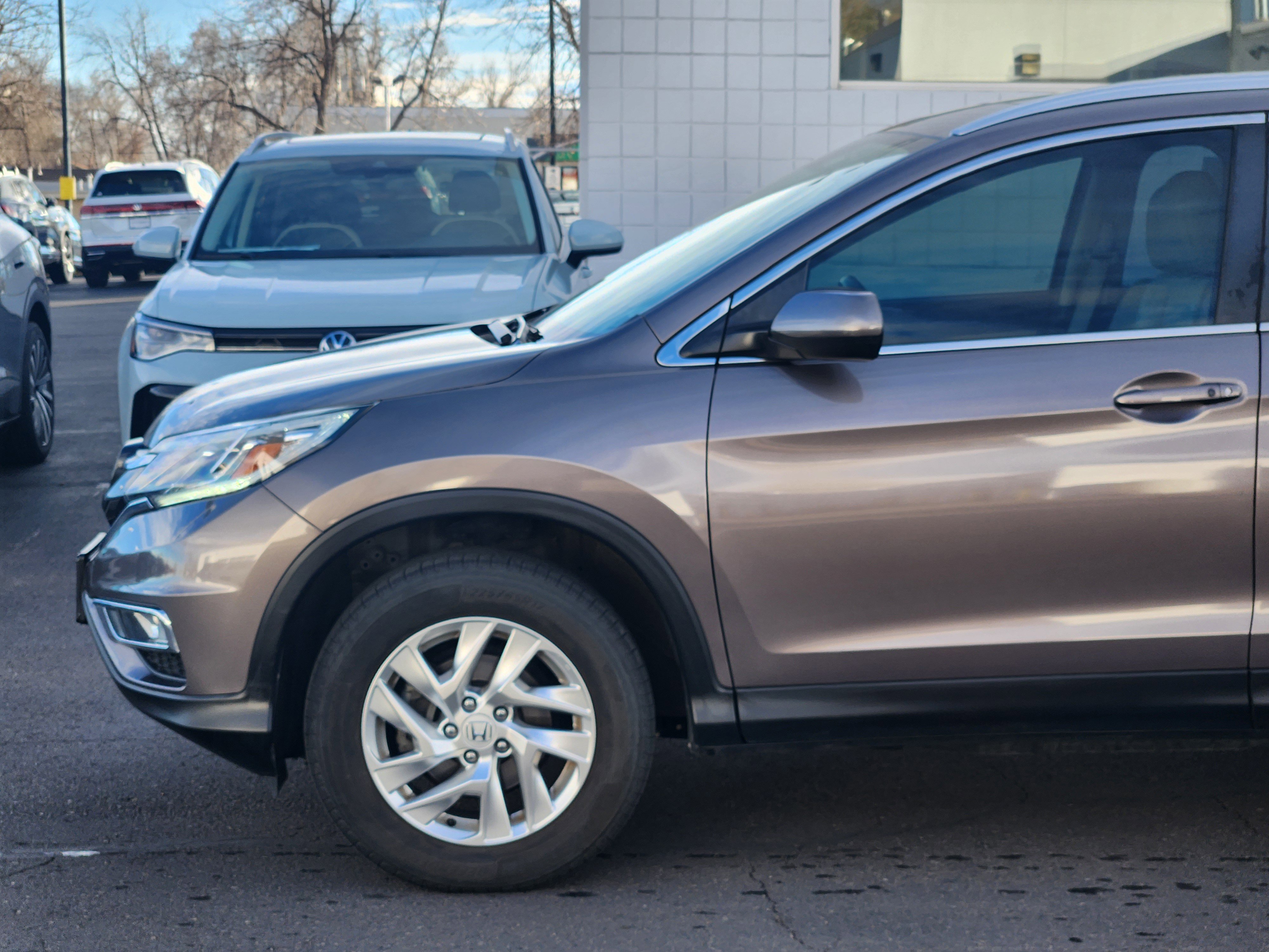 Used 2015 Honda CR-V EX-L image 2