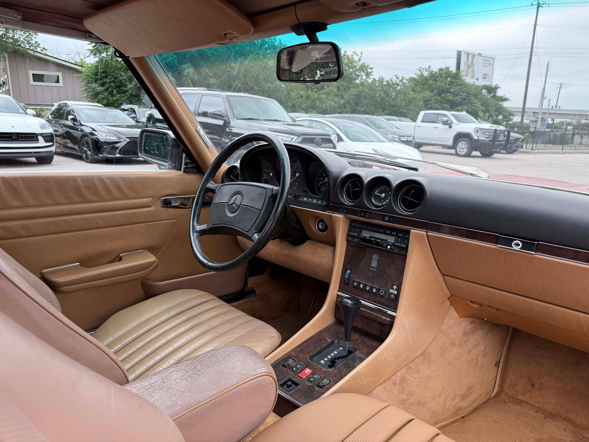Used 1988 Mercedes-Benz 560 SL image 14
