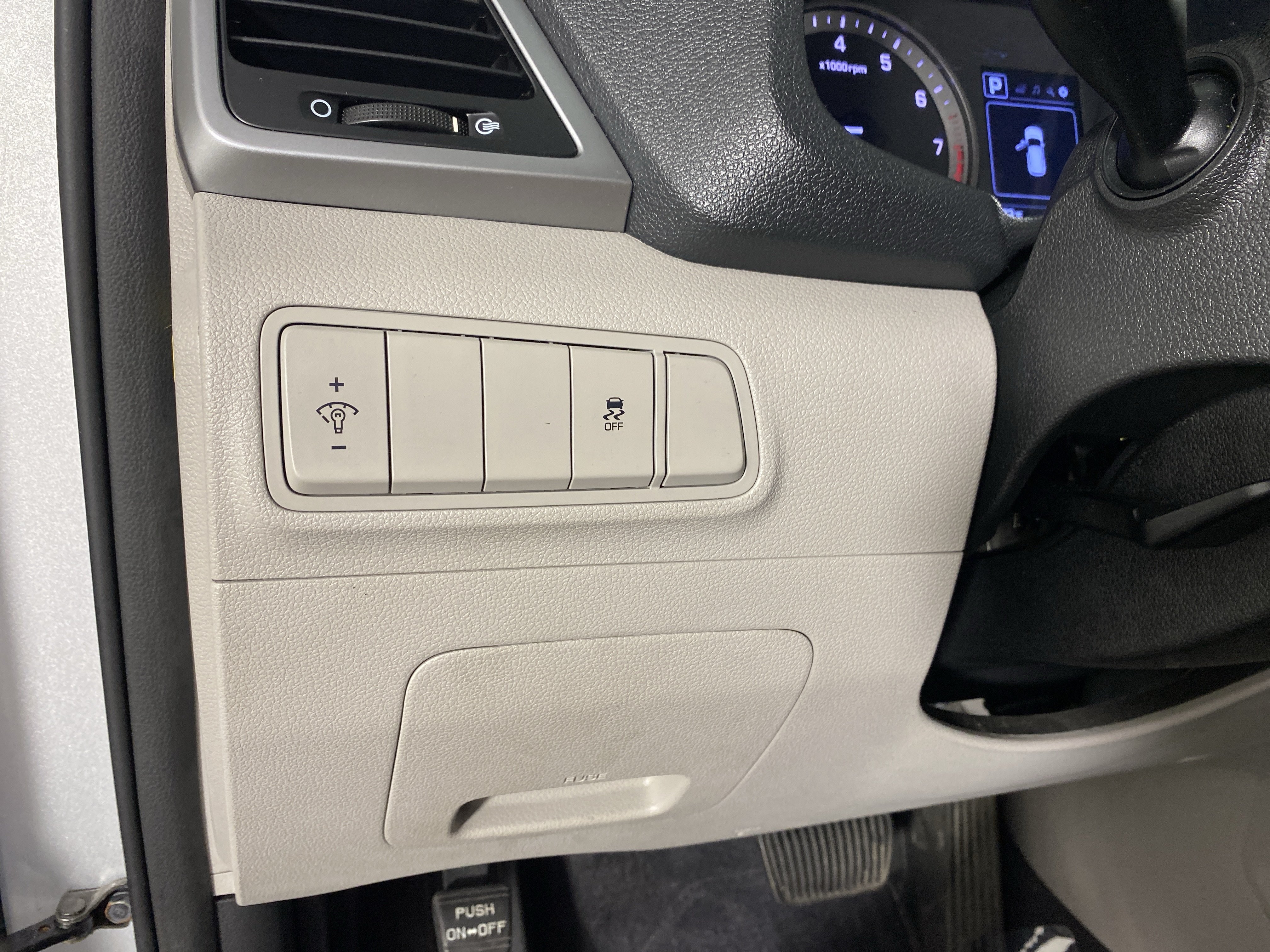 Used 2018 Hyundai Tucson SE AWD/4WD image 24