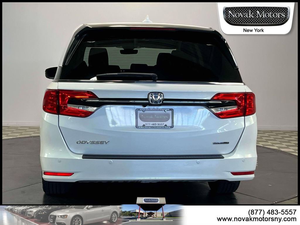Used 2023 Honda Odyssey Touring image 7