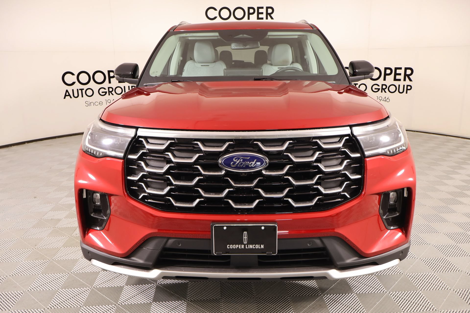 Used 2025 Ford Explorer Platinum w/ Ultimate Package AWD/4WD image 10