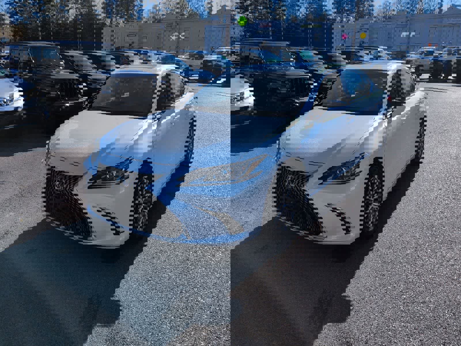 Used 2019 Lexus ES 350 image 4