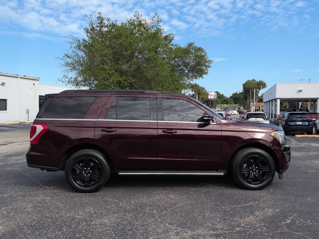 Used 2020 Ford Expedition XLT w/ Equipment Group 202A RWD image 3