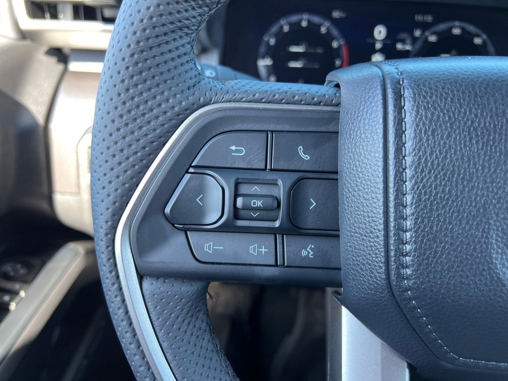 New 2025 Toyota Tacoma TRD Off-Road image 18