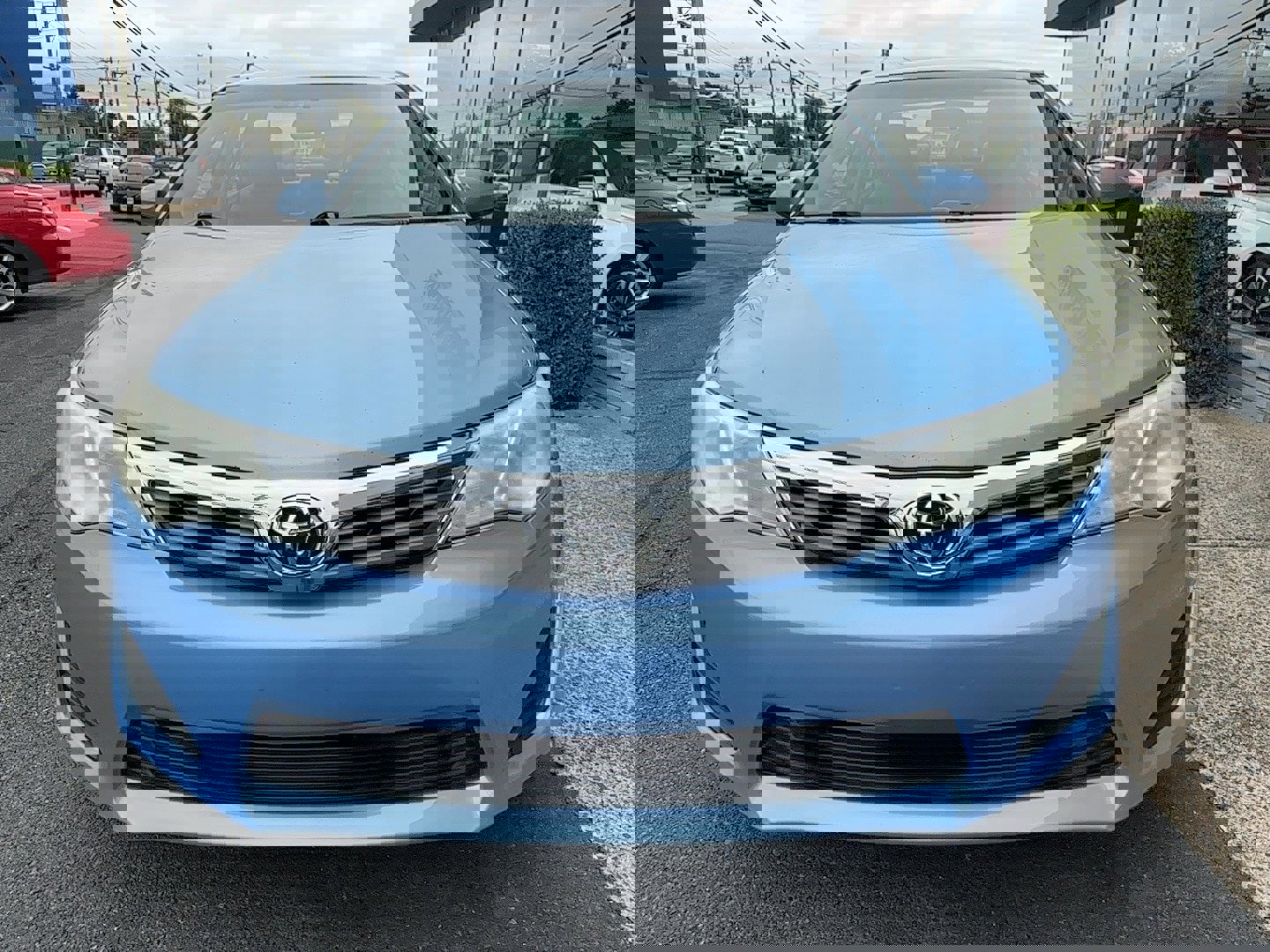 Used 2012 Toyota Camry L image 26