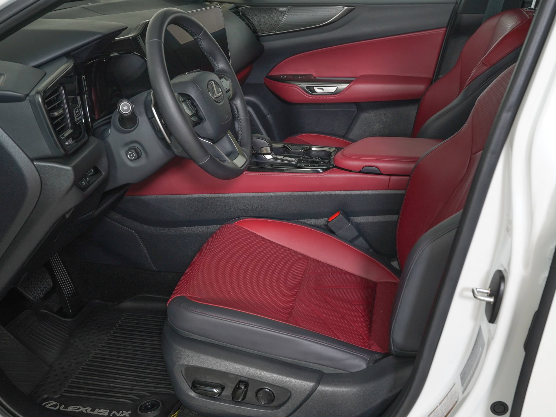 Used 2025 Lexus NX 350 AWD w/ Accessory Package (2T) image 13