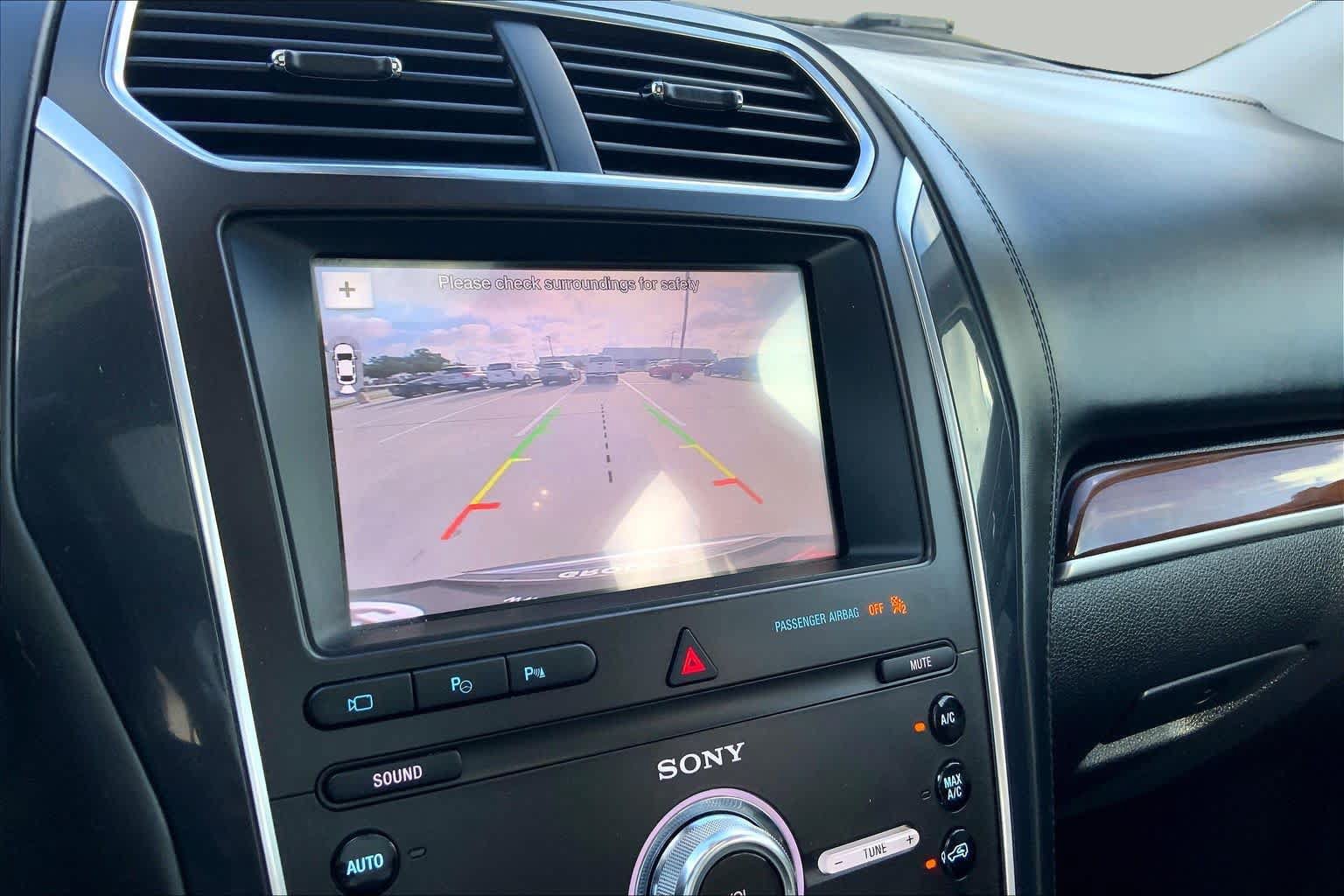 Used 2019 Ford Explorer Platinum AWD/4WD image 29