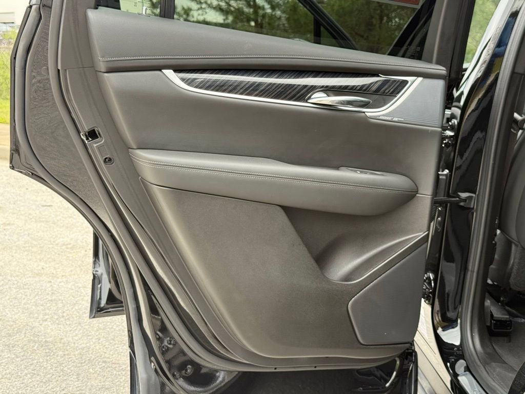 Used 2024 Cadillac XT6 Premium Luxury w/ LPO, Floor Liner Package image 27