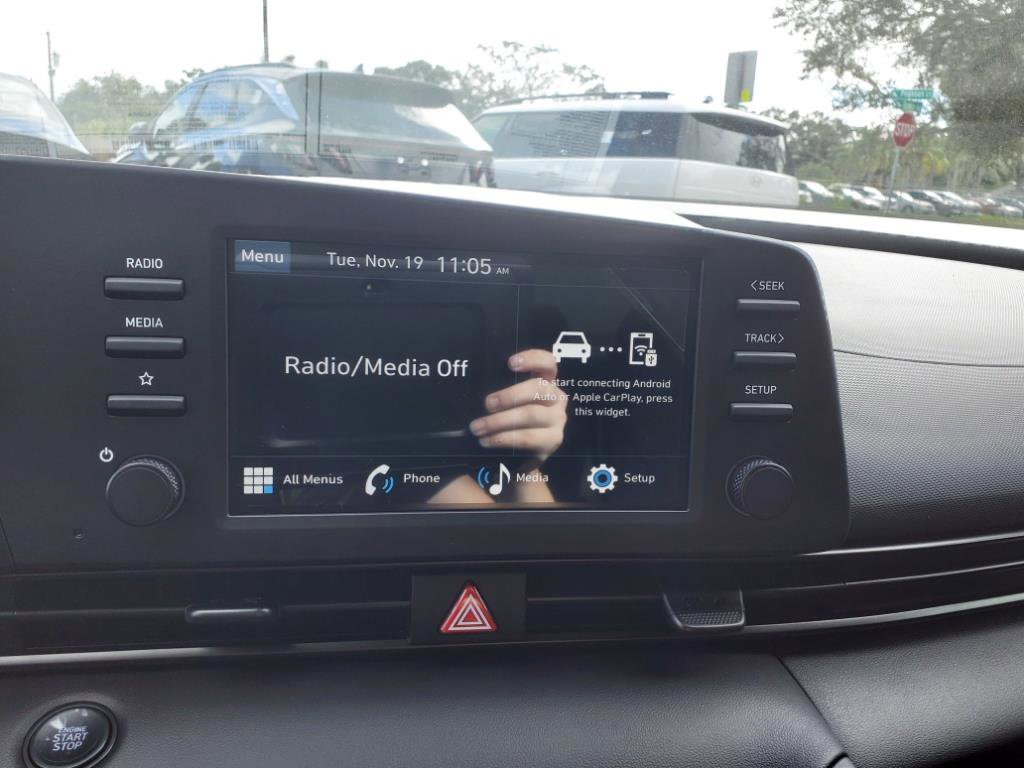 Used 2025 Hyundai Elantra Sport image 18