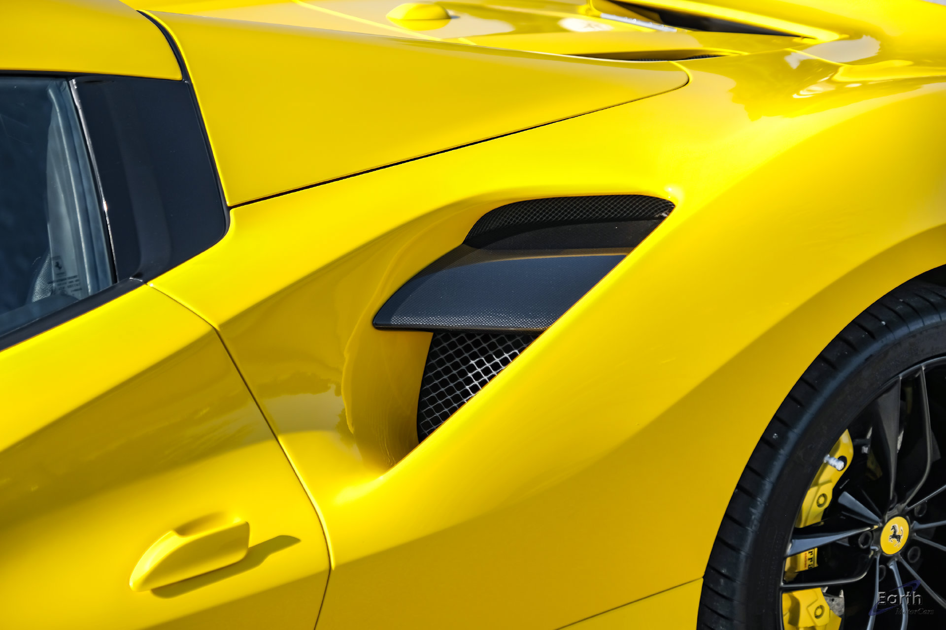 Used 2018 Ferrari 488 Spider RWD image 45