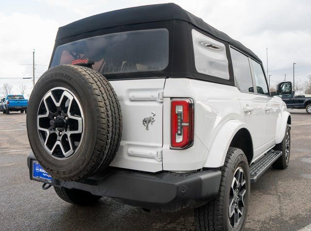 Used 2023 Ford Bronco Outer Banks image 6