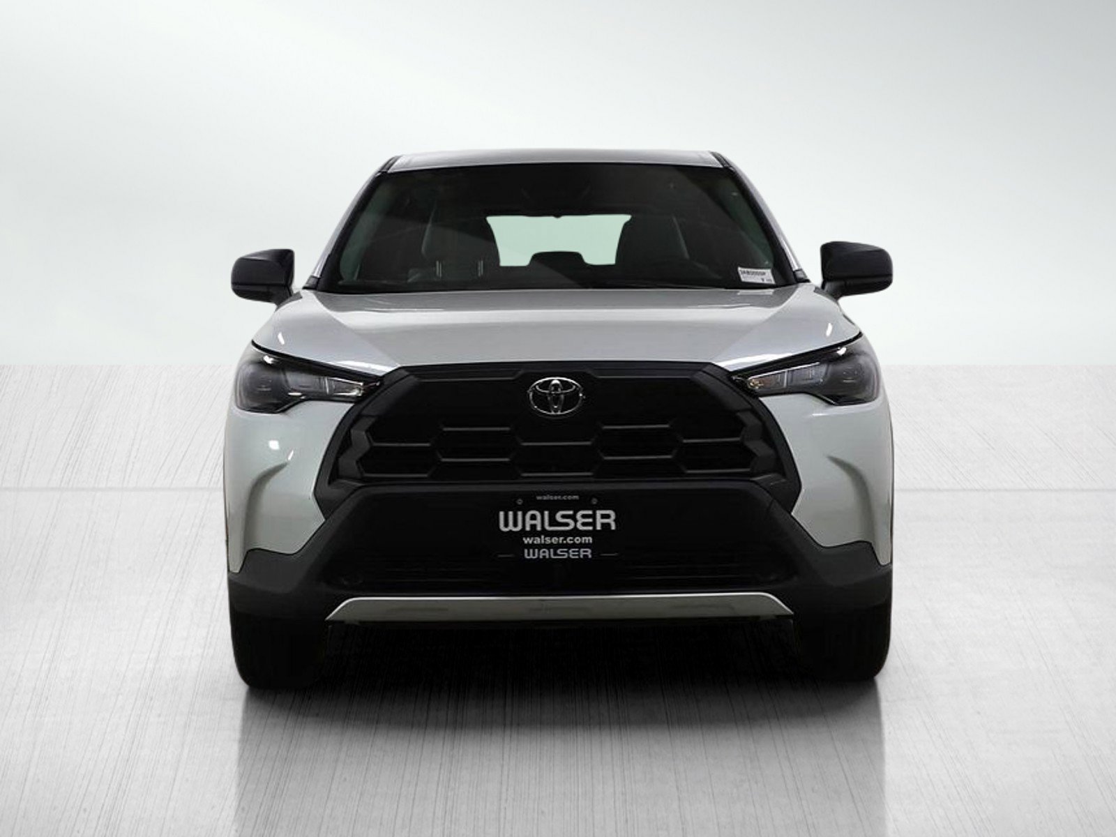 Used 2026 Toyota Corolla Cross L image 8