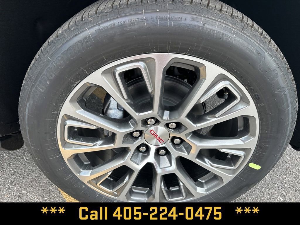 New 2026 GMC Yukon Denali w/ Denali Reserve Package AWD/4WD image 37