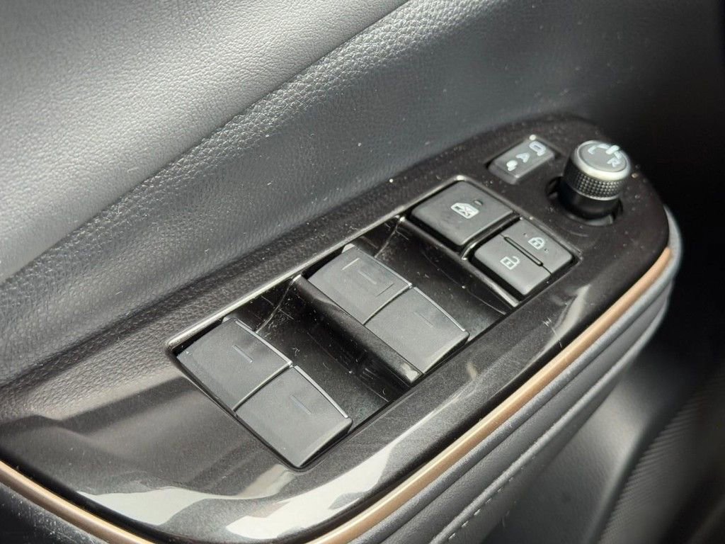 Certified 2025 Toyota Crown Signia w/ Advanced Technology Package image 25