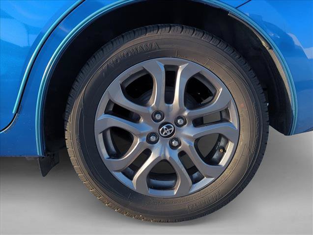 Certified 2019 Toyota Yaris LE FWD image 7