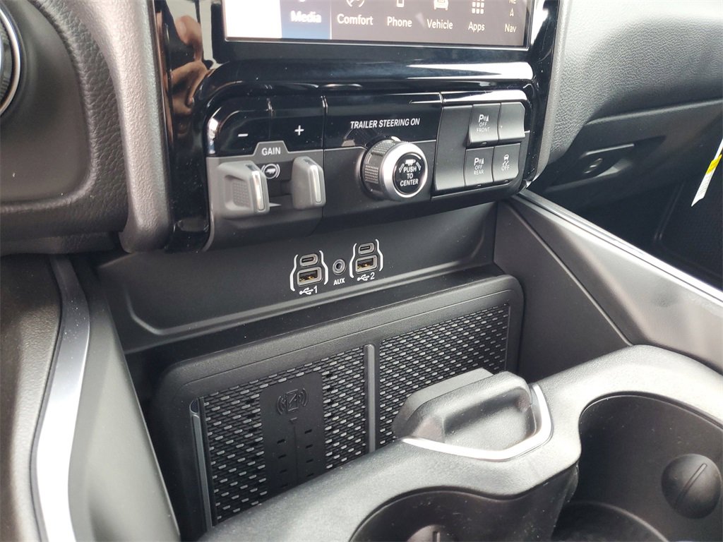 New 2025 RAM 1500 Big Horn image 18
