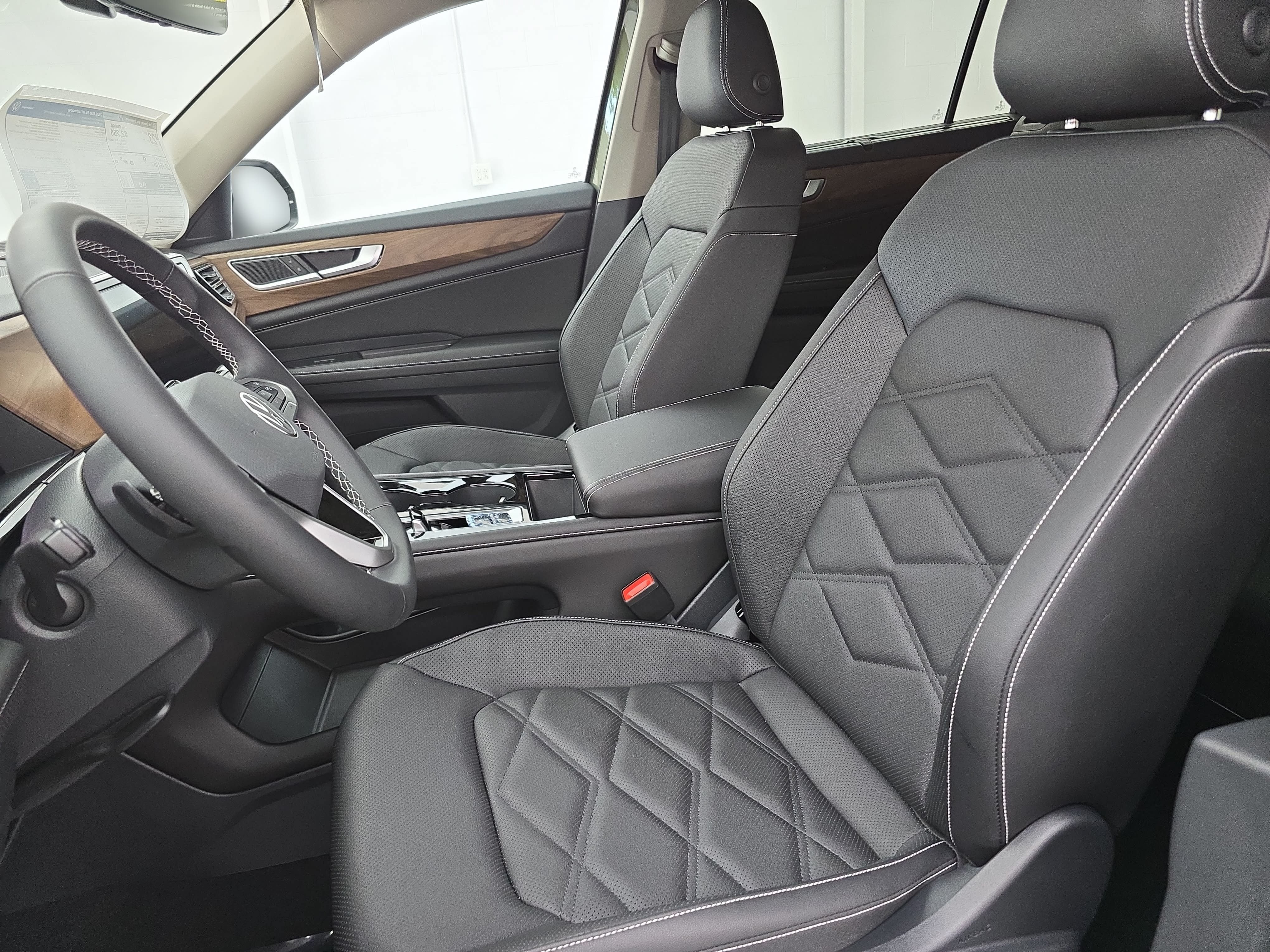 New 2026 Volkswagen Atlas SE FWD image 16
