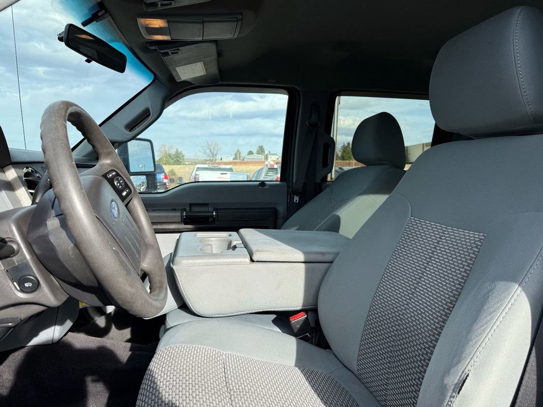 Used 2011 Ford F350 XLT w/ XLT Interior Pkg image 12