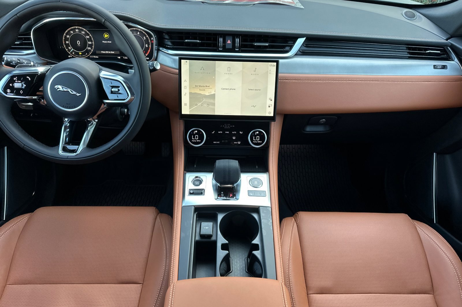 New 2026 Jaguar F-PACE R-Dynamic S image 12