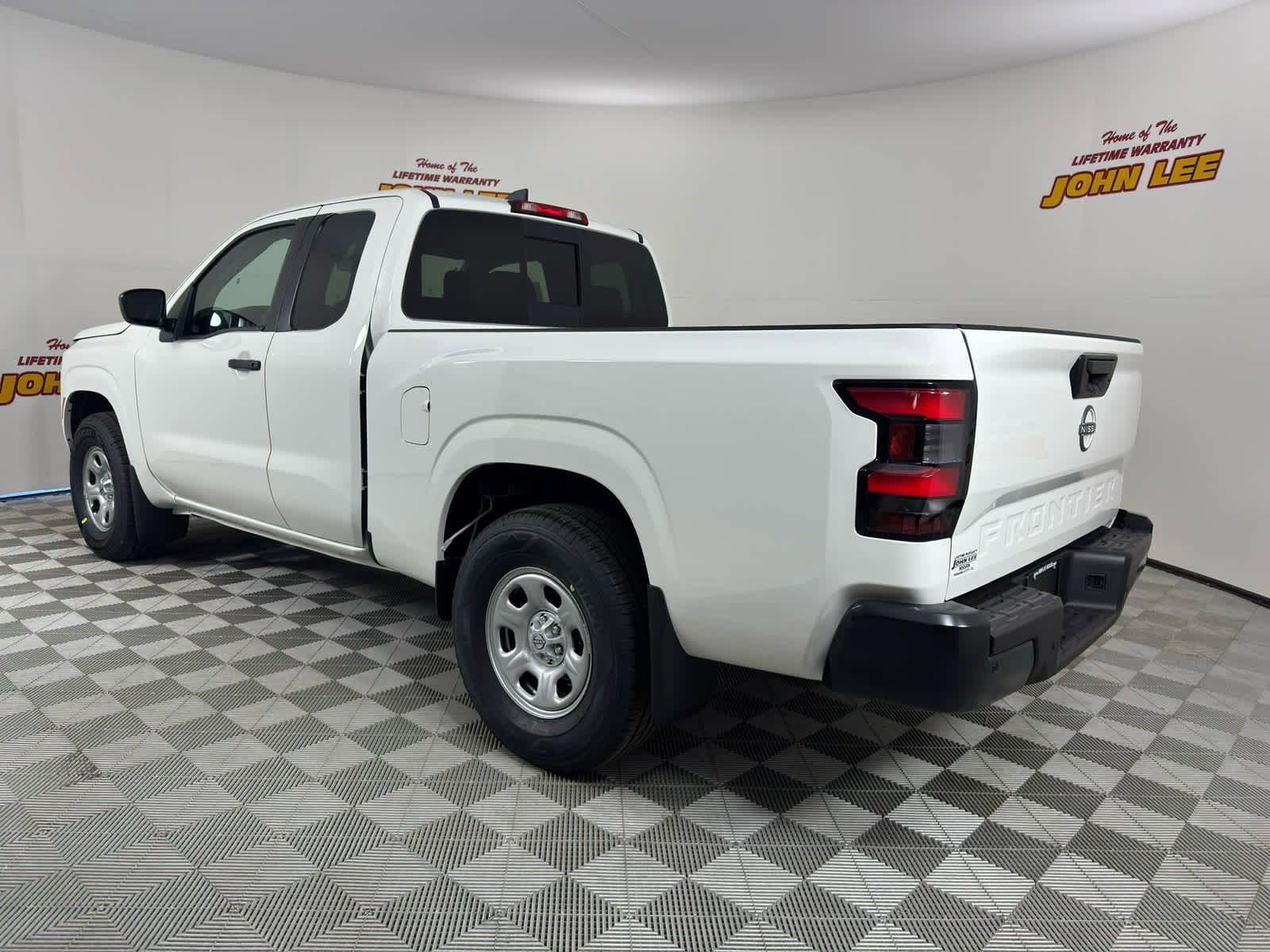 New 2026 Nissan Frontier S image 3