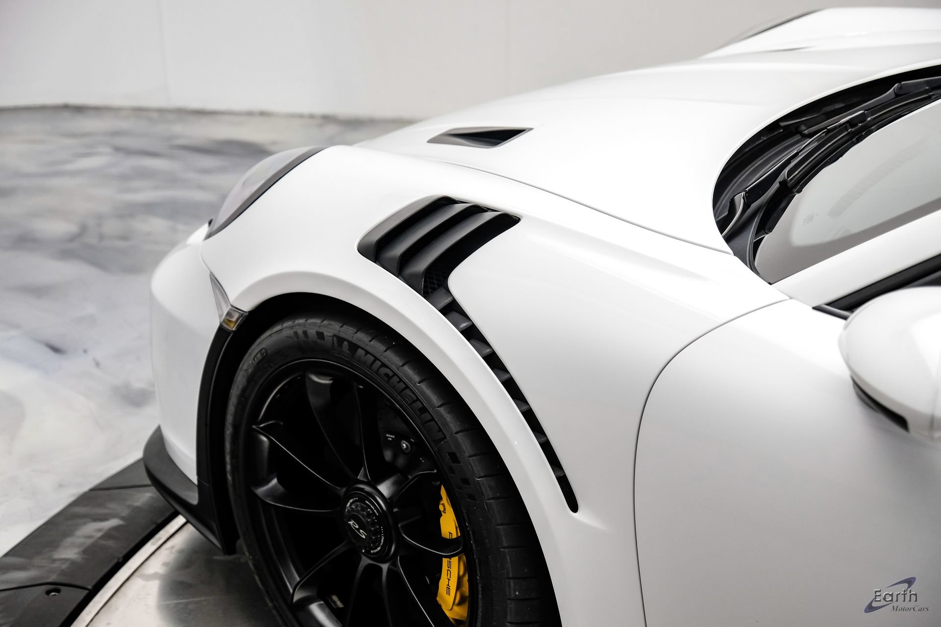 Used 2019 Porsche 911 GT3 RS RWD image 41