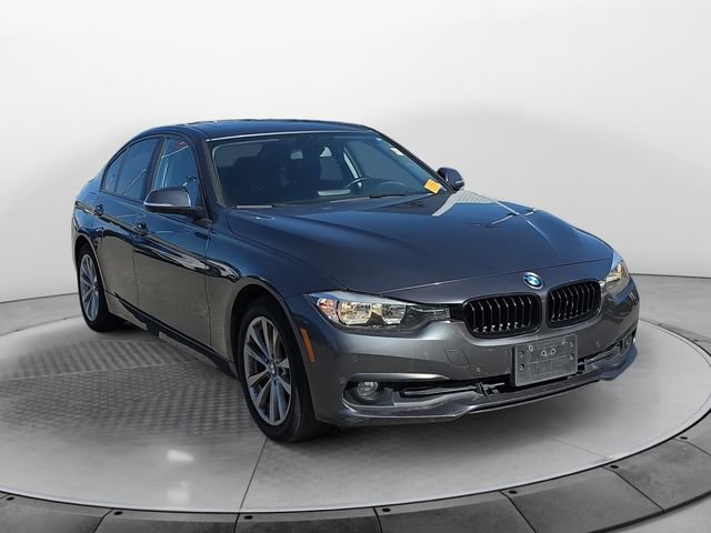 Used 2017 BMW 320i Sedan RWD image 7