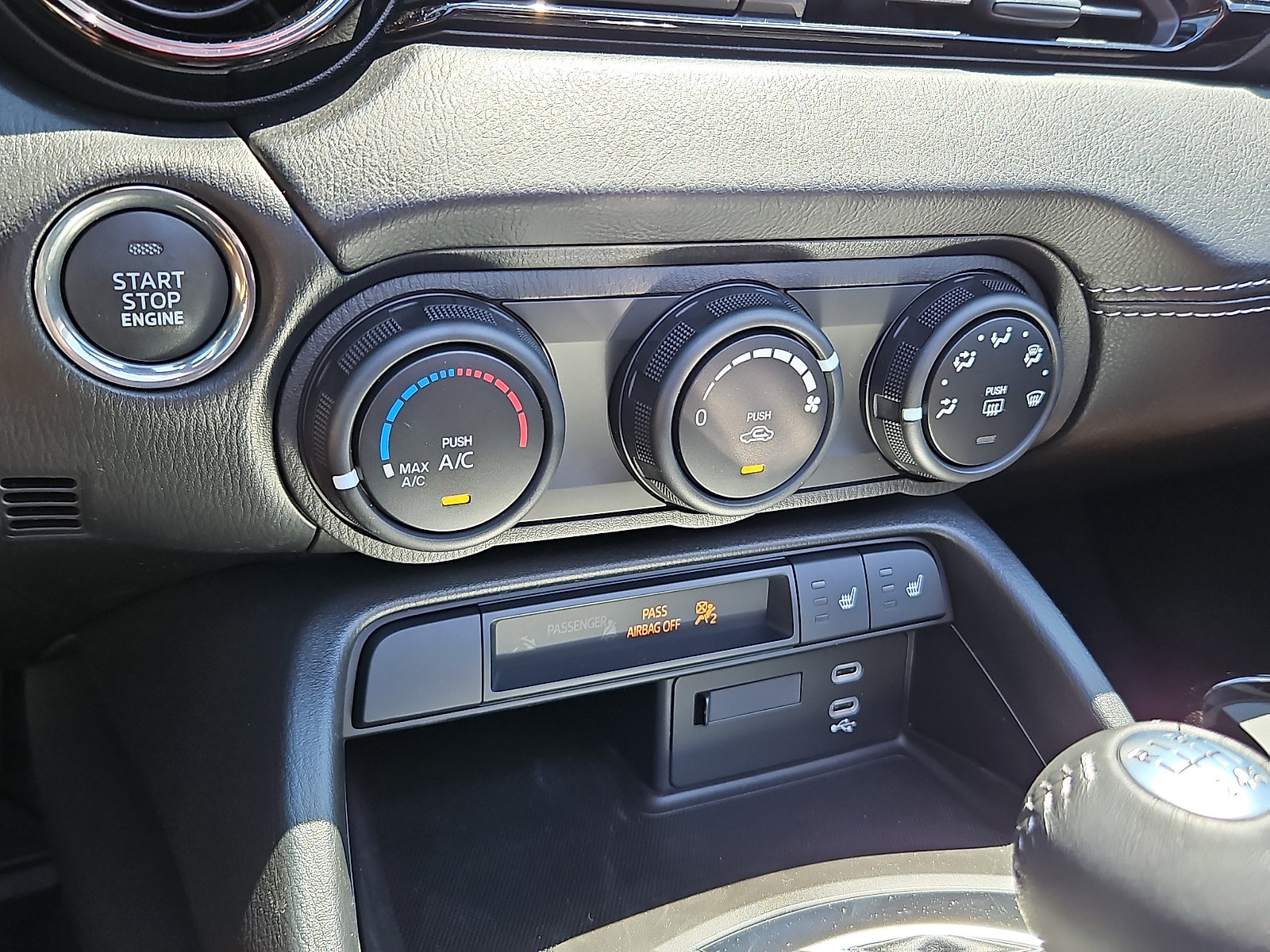 New 2026 MAZDA MX-5 Miata Club RWD image 12
