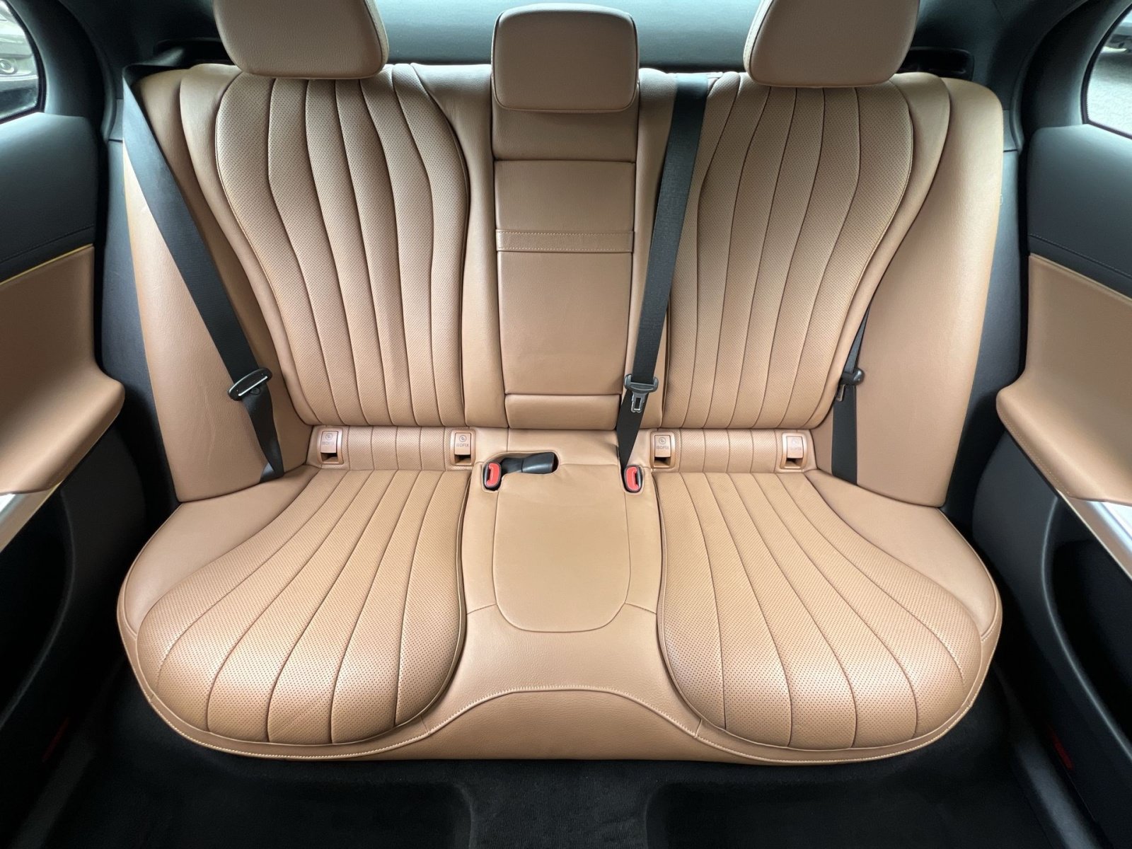 Certified 2025 Mercedes-Benz E 350 4MATIC Sedan image 15