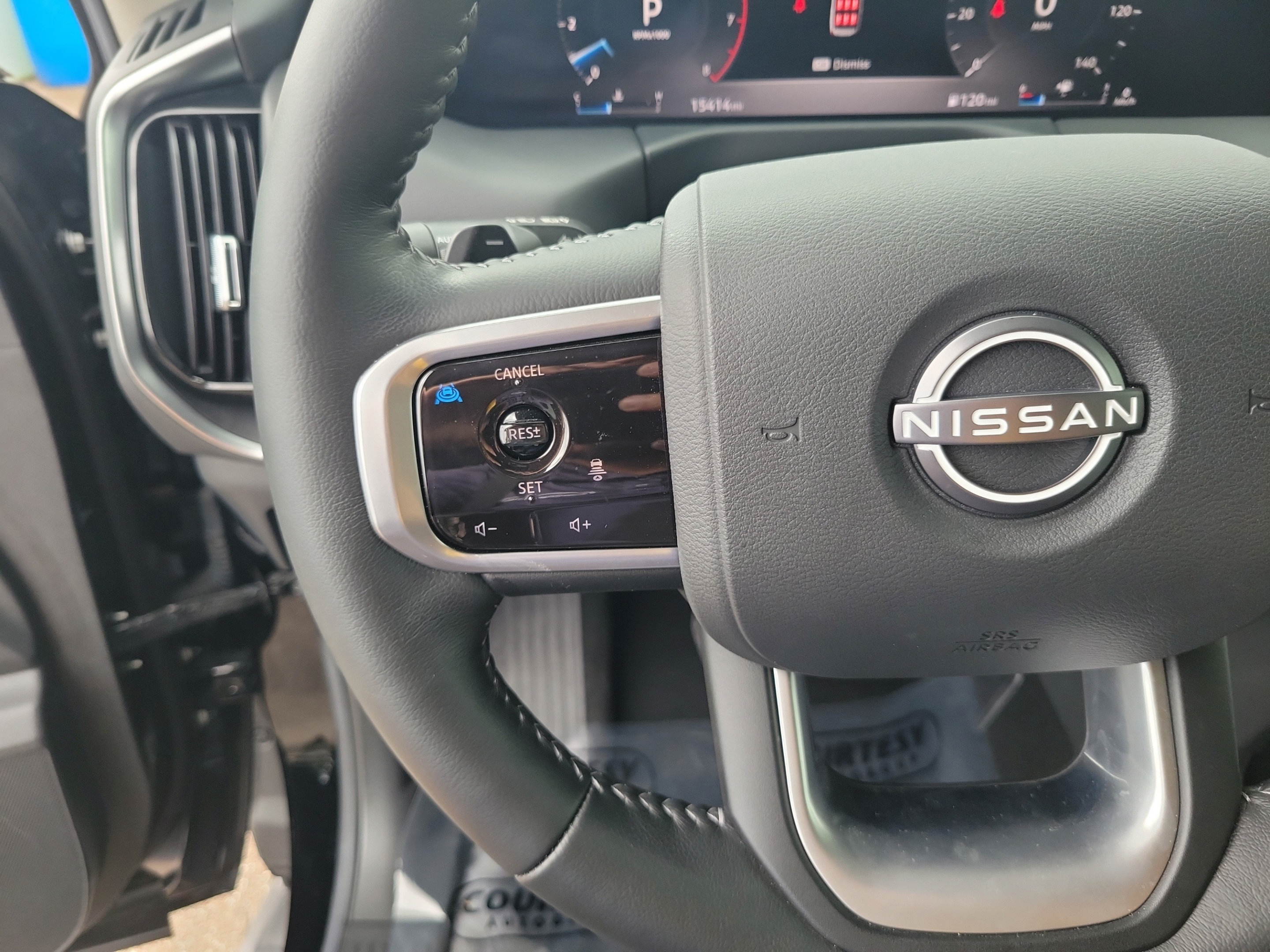 Used 2025 Nissan Armada SV RWD image 17