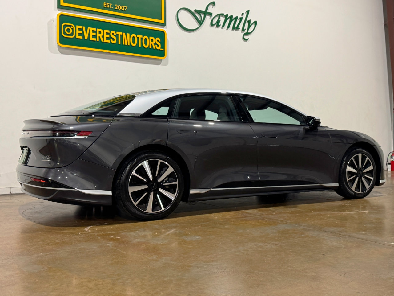 Used 2022 Lucid Air Grand Touring image 7