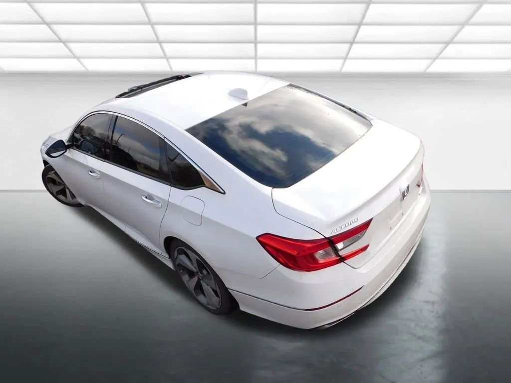 Used 2018 Honda Accord Touring image 5