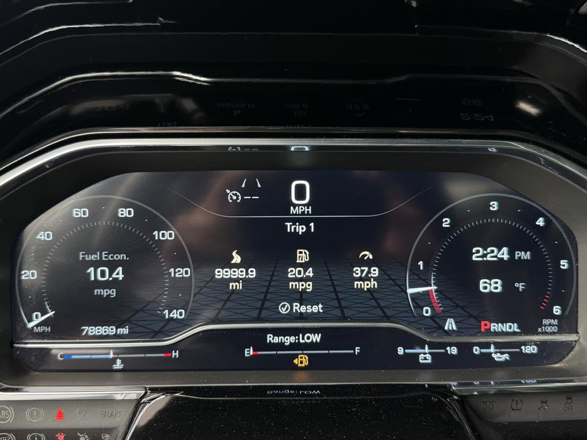 Used 2024 GMC Sierra 1500 SLT image 9