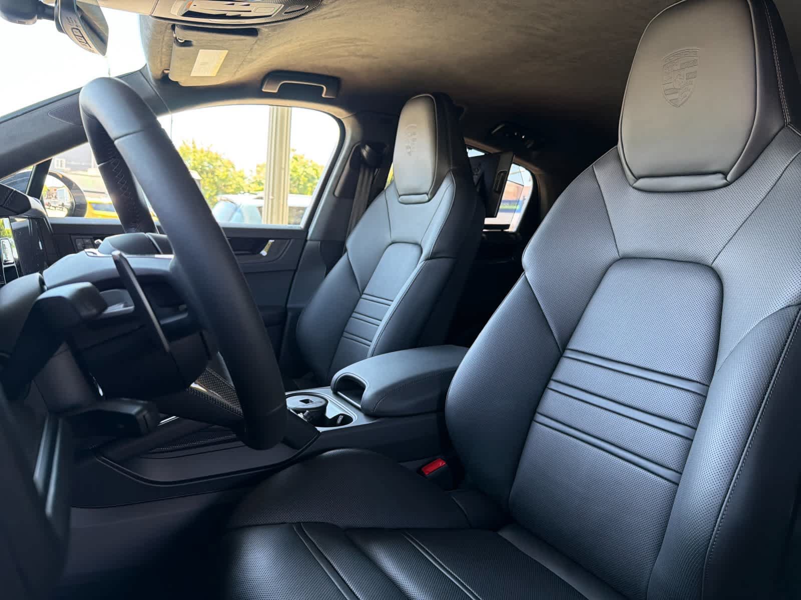 New 2026 Porsche Cayenne Turbo GT AWD/4WD image 5