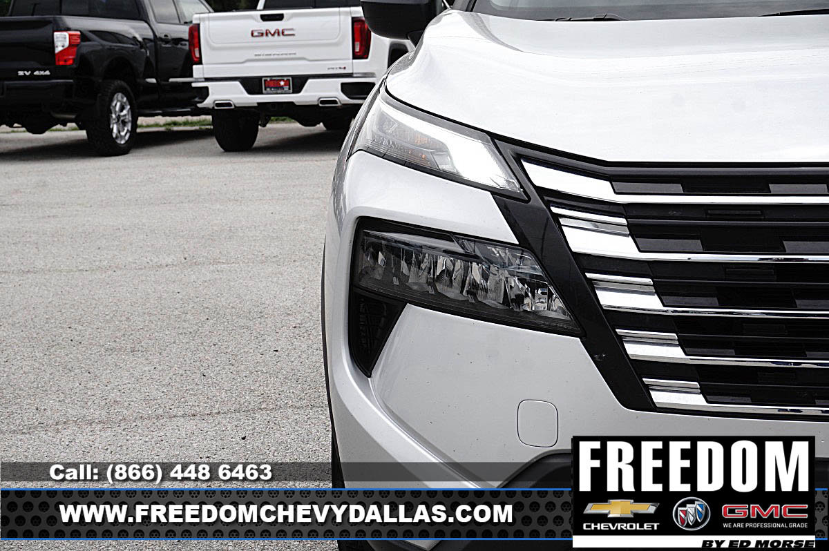 Used 2024 Nissan Rogue S FWD image 42