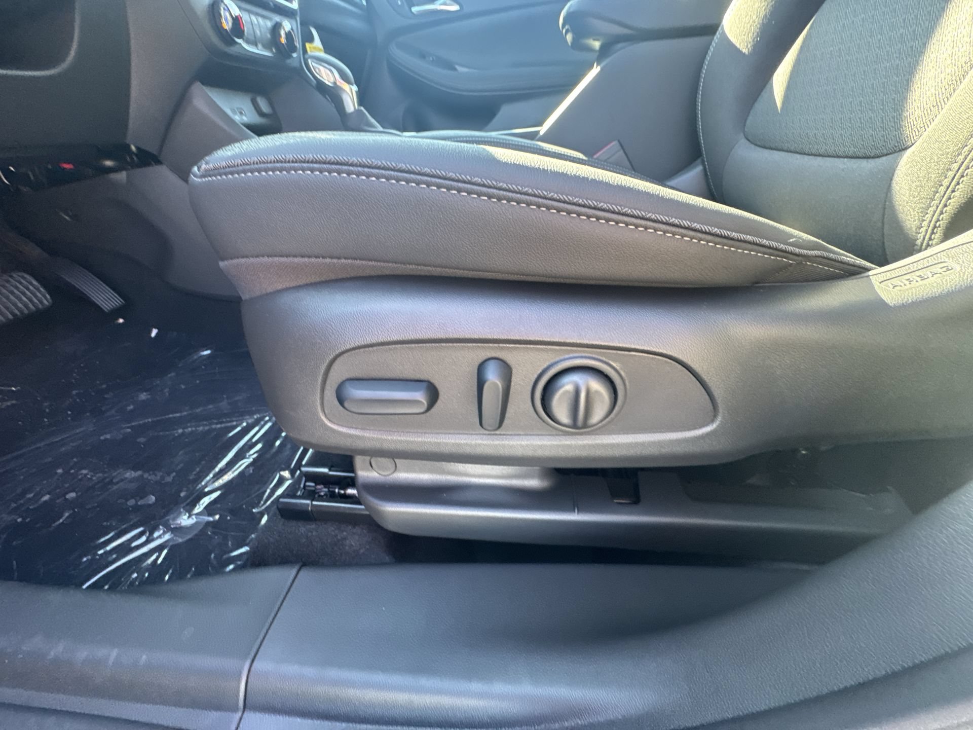 New 2026 Buick Encore GX Preferred w/ Comfort Package AWD/4WD image 14