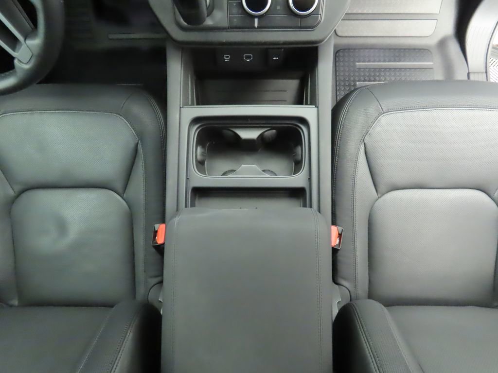 Certified 2023 Land Rover Defender 90 X-Dynamic SE image 16