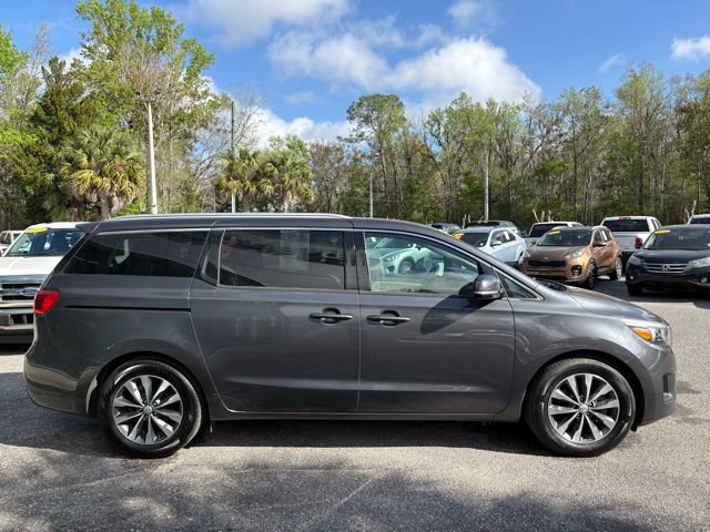 Used 2017 Kia Sedona SX image 6