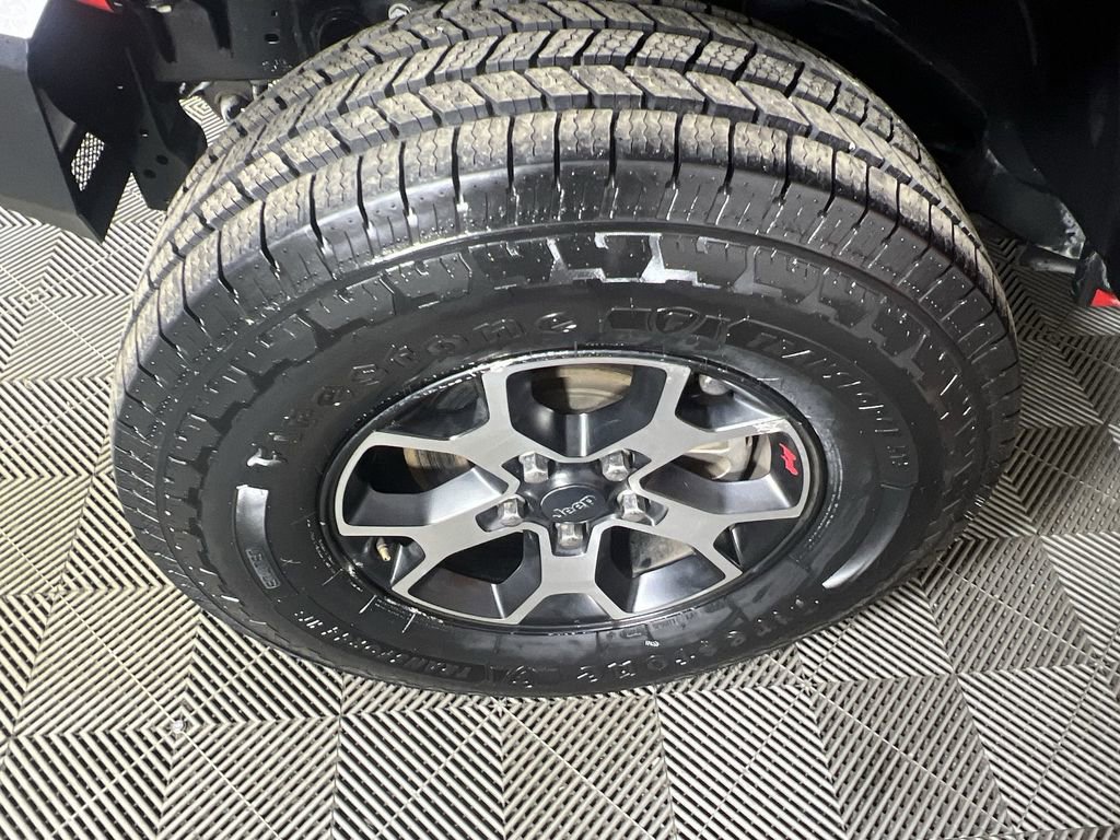 Used 2020 Jeep Wrangler Unlimited Rubicon w/ LED Lighting Group image 32