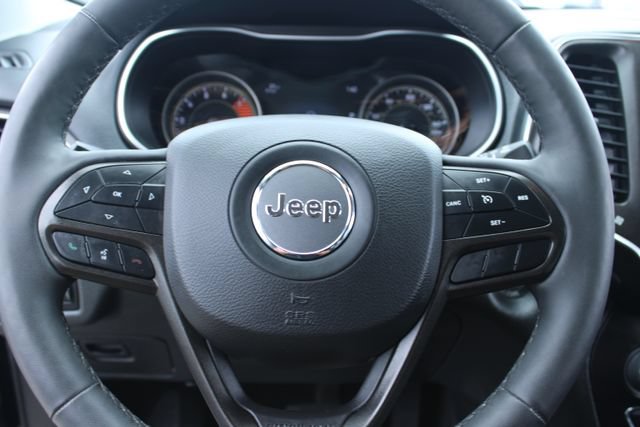 Used 2022 Jeep Cherokee Trailhawk AWD/4WD image 15