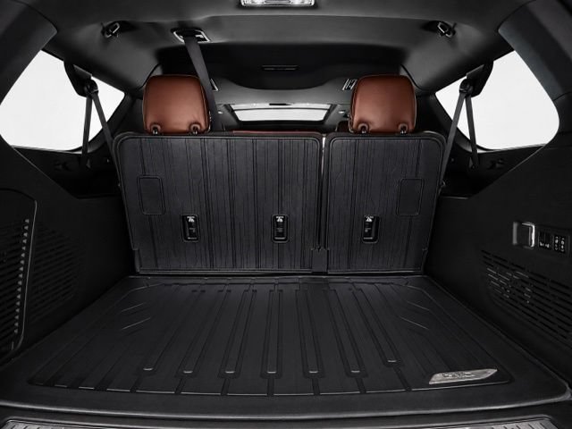 Used 2023 GMC Yukon XL Denali Ultimate w/ LPO, Floor Liner Package AWD/4WD image 10