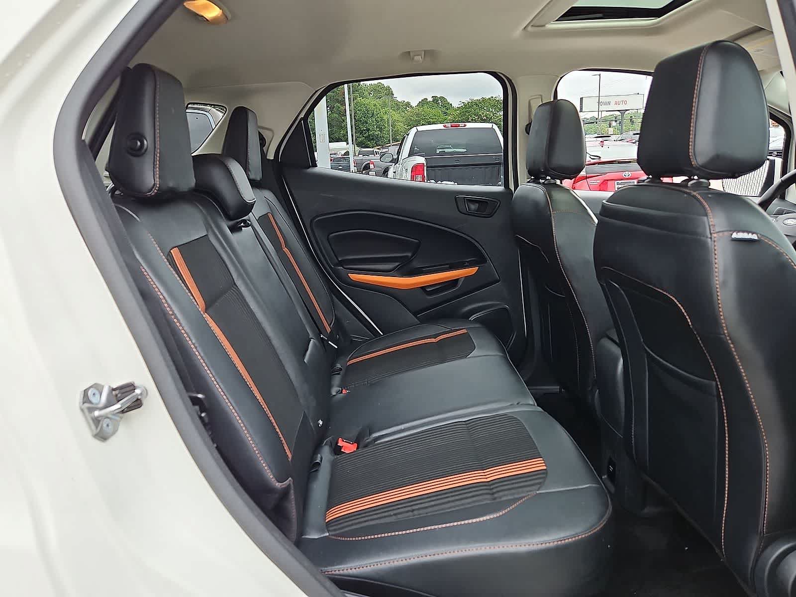 Used 2018 Ford EcoSport SES w/ SES Cold Weather Package AWD/4WD image 32