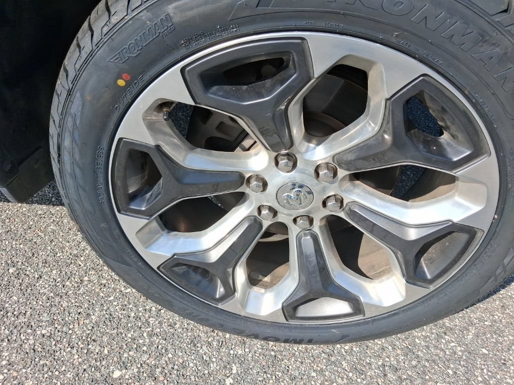 Used 2019 RAM 1500 Limited RWD image 14